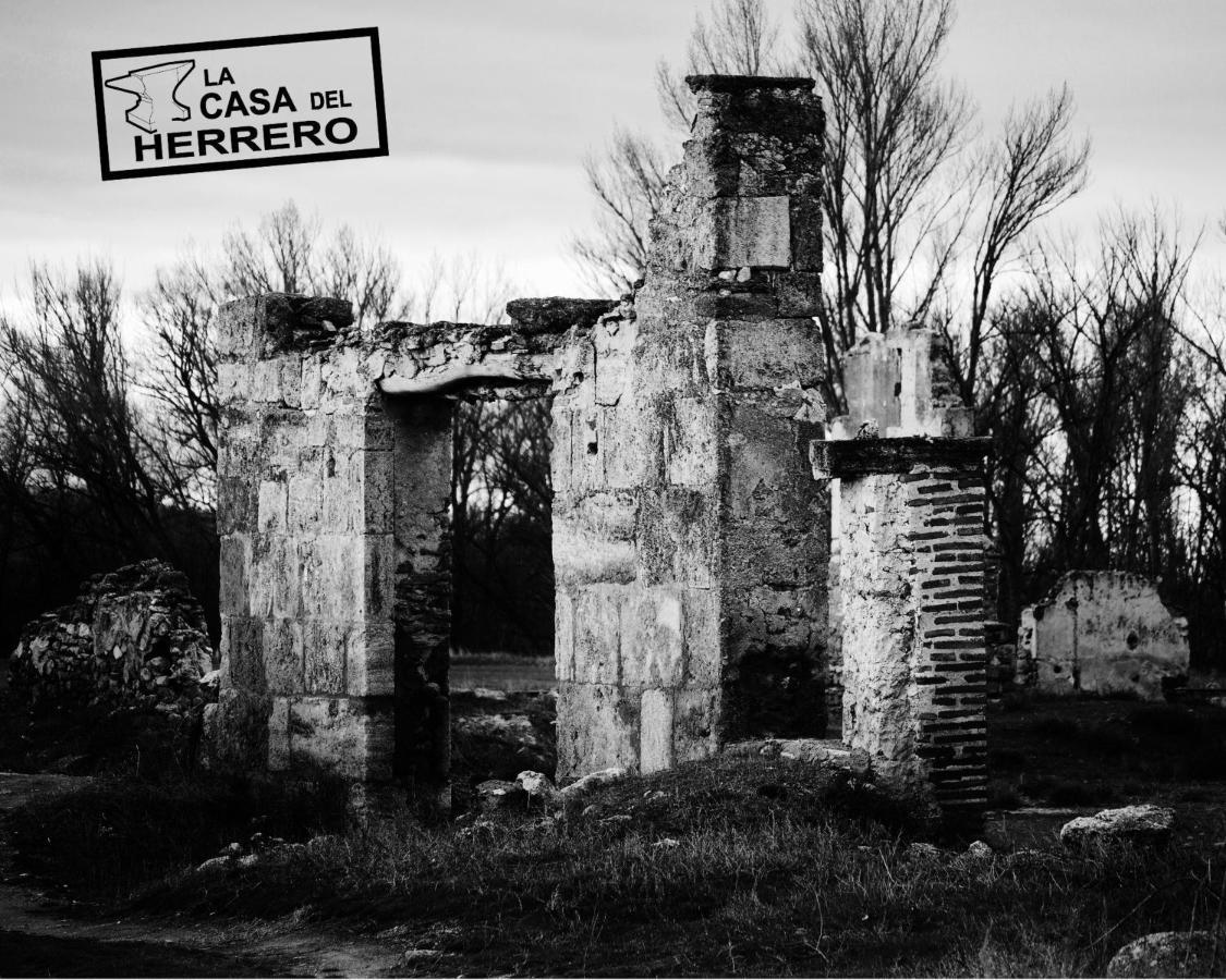 La Casa Del Herrero El Poyo Экстерьер фото