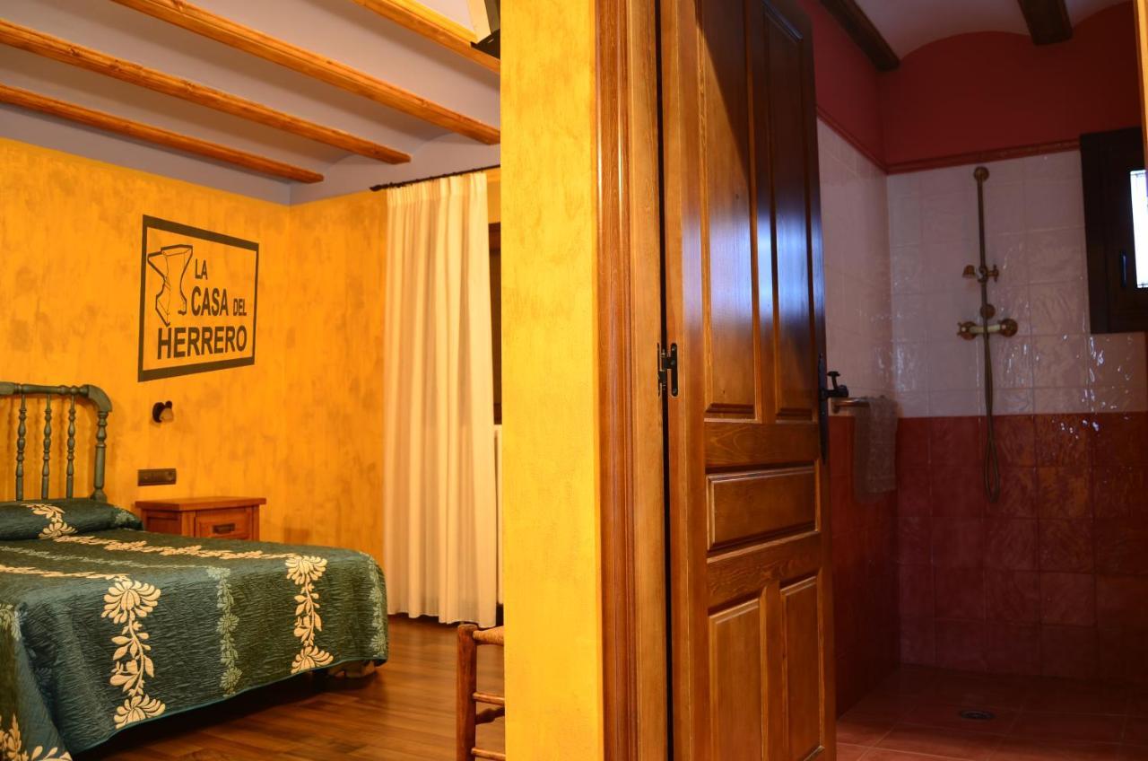 La Casa Del Herrero El Poyo Экстерьер фото