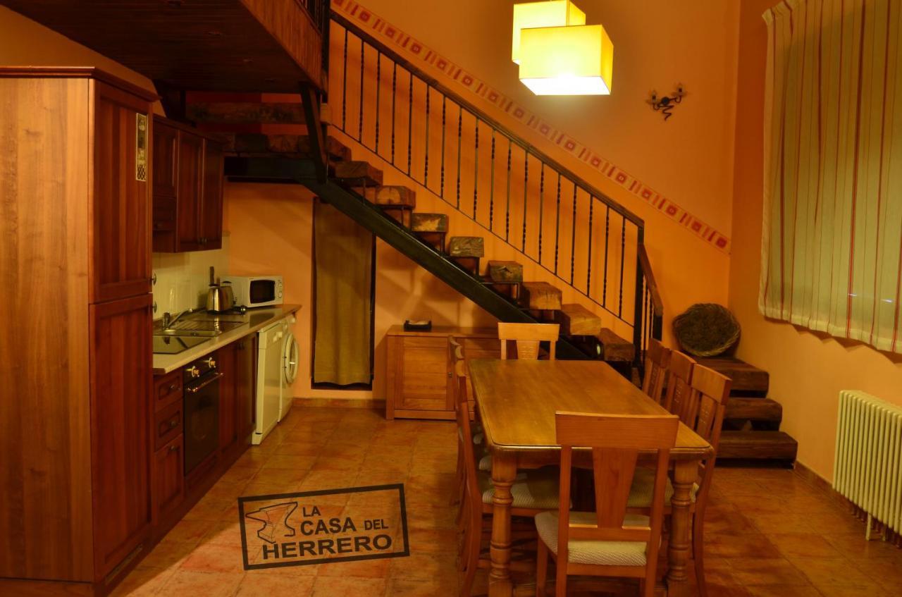 La Casa Del Herrero El Poyo Экстерьер фото